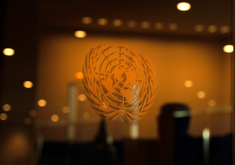 © Reuters. The United Nations logo is seen during the 2019 United Nations Climate Action Summit at U.N. headquarters in New York City, New York, U.S.