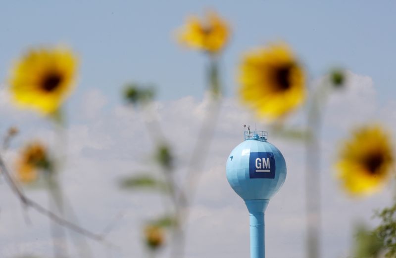 &copy; Reuters. The GM logo is seen at the General Motors Assembly Plant in Ramos Arizpe