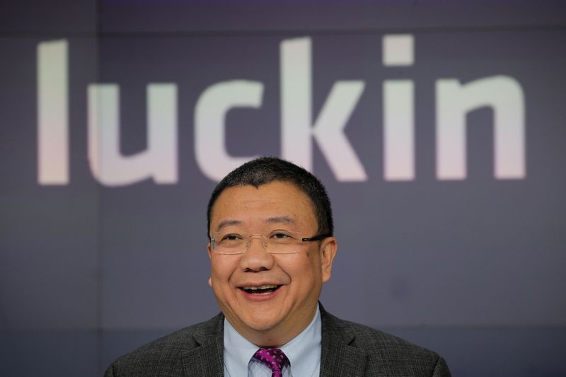 &copy; Reuters. FILE PHOTO: Charles Zhengyao Lu, non-executive chairman of Luckin Coffee, speaks during the company&apos;s IPO at the Nasdaq Market site in New York