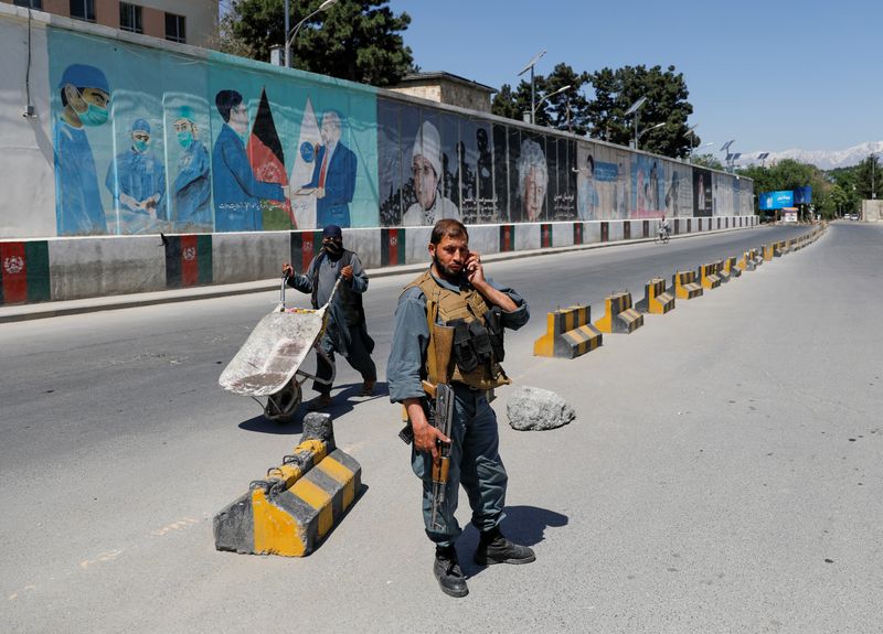 &copy; Reuters. حركة طالبان الأفغانية تعلن هدنة خلال أيام العيد
