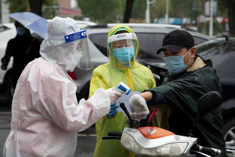 &copy; Reuters. 中国本土のコロナ新規感染者は11人、前日から増加