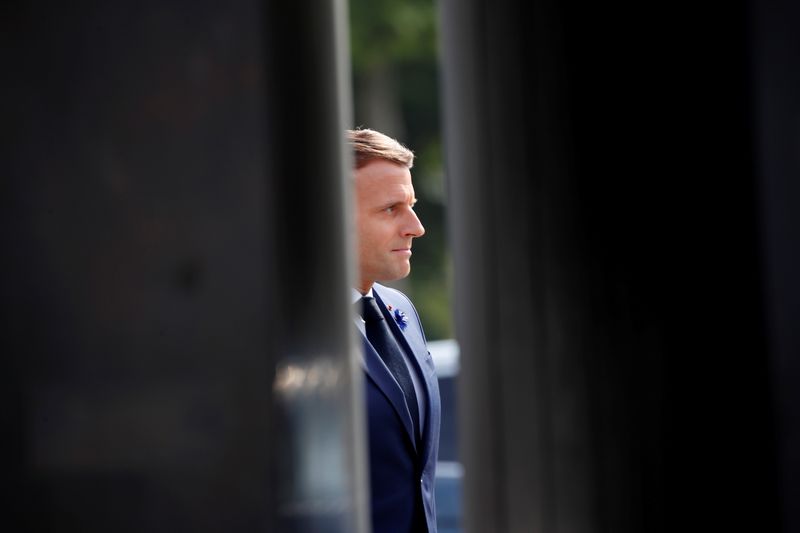 Macron annonce une aide de 8 milliards d'euros à la filière automobile