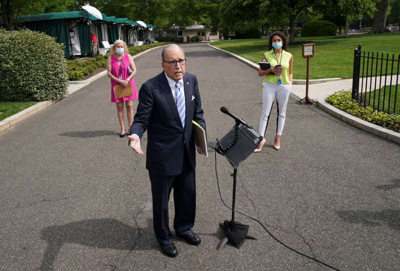 &copy; Reuters. Larry Kudlow speaks about the economy at the White House in Washington