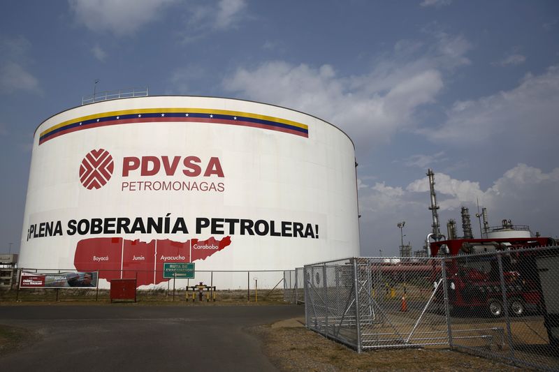 &copy; Reuters. FILE PHOTO: An oil tank is seen at PDVSA&apos;s Jose Antonio Anzoategui industrial complex in the state of Anzoategui