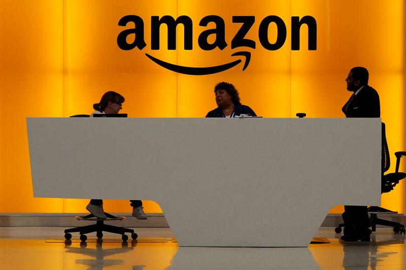 &copy; Reuters. Amazon office front desk pictured in Manhattan, New York