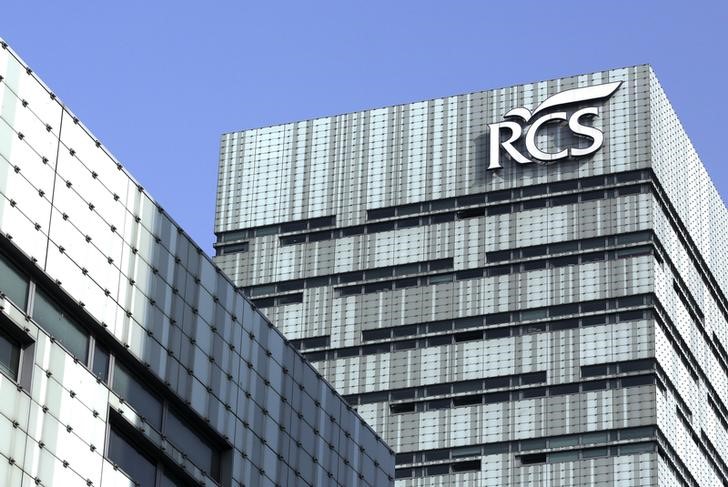 &copy; Reuters. Il logo di RCS MediaGroup S.p.A. presso la sede centrale a Milano