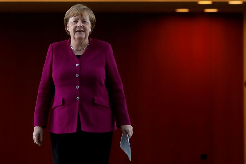 &copy; Reuters. Chanceler alemã, Angela Merkel, chega para coletiva de imprensa sobre a Covid-19 em Berlim