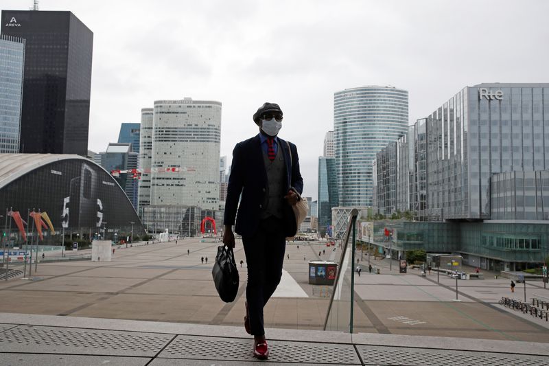 &copy; Reuters. France softens lockdown rules during the outbreak of the coronavirus disease (COVID-19)