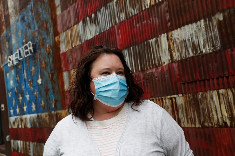 &copy; Reuters. Pandemic nurse works in New York before her homecoming to Missouri