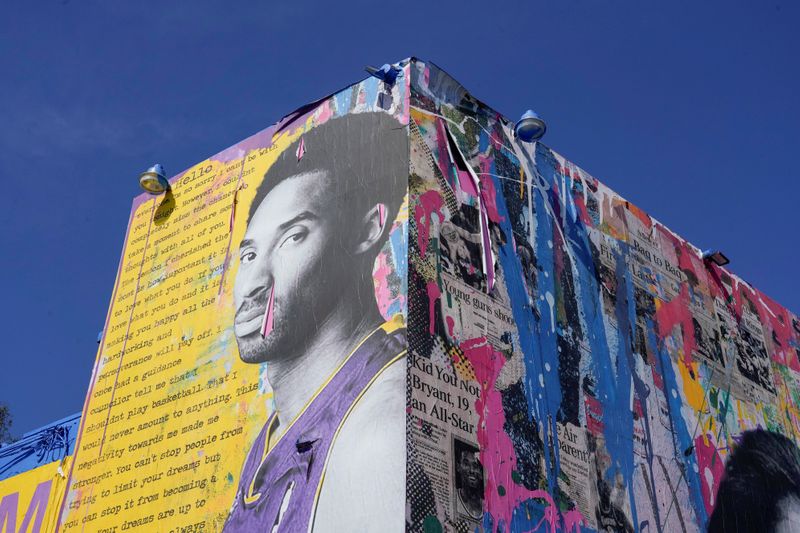 &copy; Reuters. FILE PHOTO: A mural of late NBA great Kobe Bryant is pictured during the public memorial for him, his daughter Gianna Bryant and seven others killed in a helicopter crash, at the Staples Center in Los Angeles