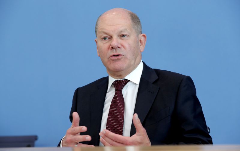 &copy; Reuters. German Finance Minister Olaf Scholz attends a news conference in Berlin
