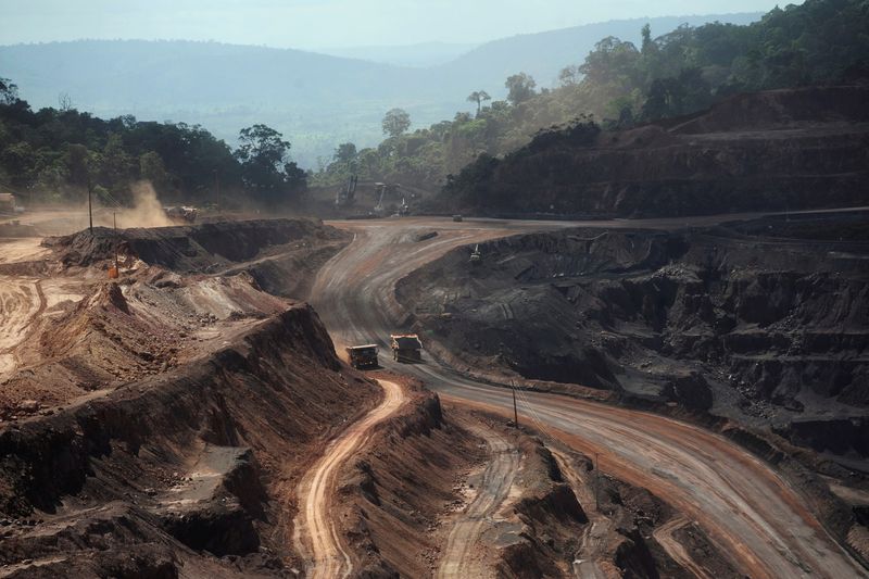 © Reuters. Área de mina de minério de ferro em Paraupebas (PA)