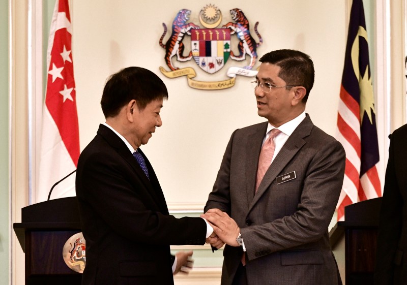 &copy; Reuters. ماليزيا وسنغافورة تؤجلان مشروع القطار فائق السرعة حتى نهاية العام