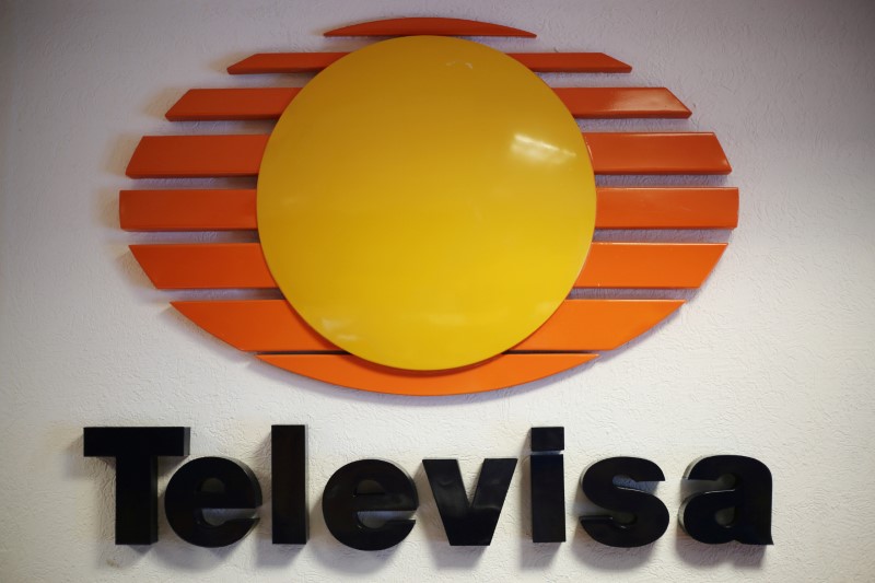 &copy; Reuters. FILE PHOTO: Logo of broadcaster Televisa is pictured at its offices in Ciudad Juarez