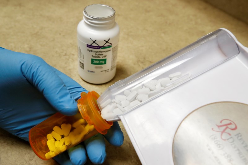 &copy; Reuters. FILE PHOTO: The drug hydroxychloroquine, pushed by U.S. President Donald Trump and others in recent months as a possible treatment to people infected with the coronavirus disease (COVID-19), is displayed by a pharmacist in Provo