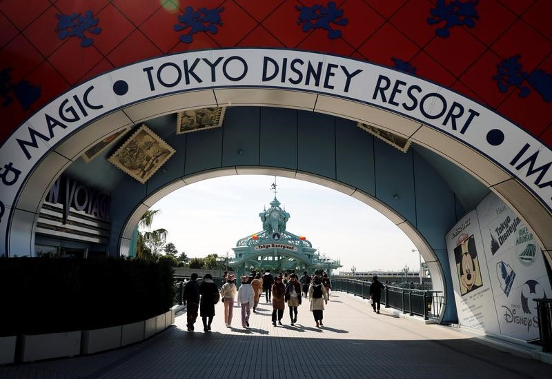 &copy; Reuters. 東京ディズニーランド・シー、臨時休園を継続＝ＯＬＣ