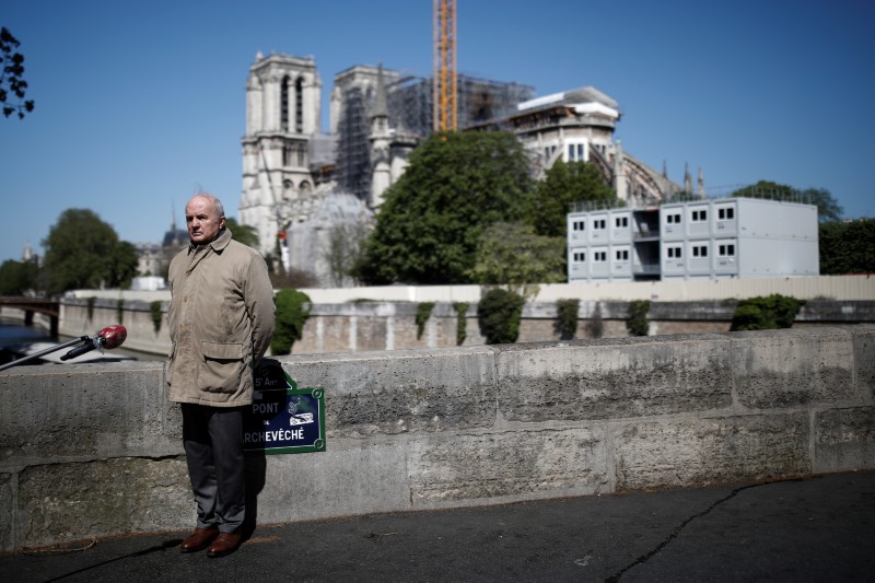 © Reuters. GEORGELIN ESPÈRE FINIR LES TRAVAUX DE NOTRE-DAME À TEMPS MALGRÉ LE CORONAVIRUS