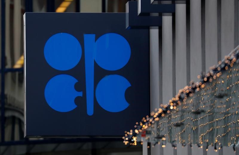 &copy; Reuters. FILE PHOTO: The logo of the Organisation of the Petroleum Exporting Countries (OPEC) sits outside its headquarters in Vienna