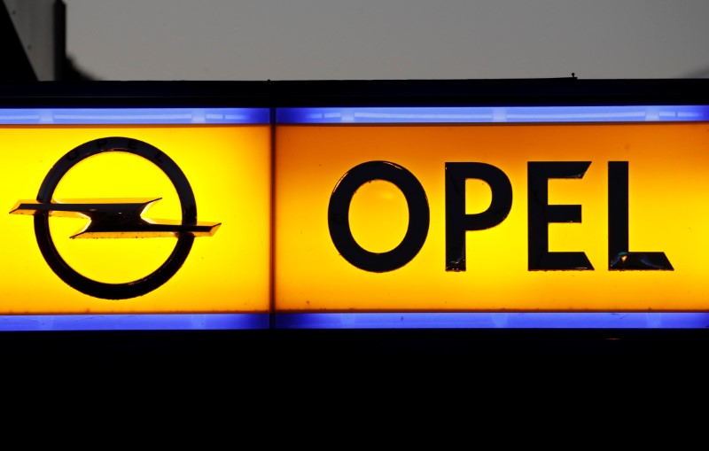 &copy; Reuters. Logo of a German car manufacturer Opel is seen in Herisau