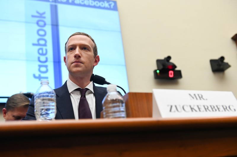 &copy; Reuters. FILE PHOTO: Facebook Chairman and CEO Zuckerberg testifies at a House Financial Services Committee hearing in Washington