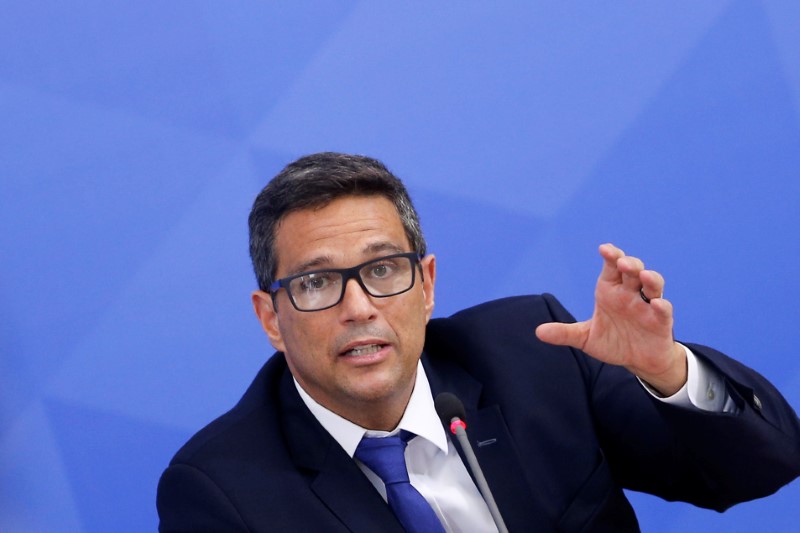 &copy; Reuters. Brazil&apos;s Central Bank President Roberto Campos Neto attends a news conference, amid the coronavirus disease (COVID-19) outbreak, in Brasilia