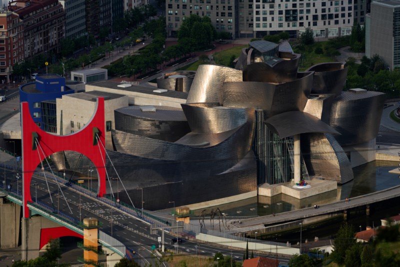 &copy; Reuters. General view of the Guggenheim Museum on the day it reopens its doors following a three-month closure, amid the coronavirus disease (COVID-19) outbreak, in Bilbao