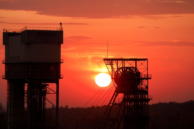 &copy; Reuters. FILE PHOTO: General view of Wujek Coal Mine is seen during sunset in Katowice