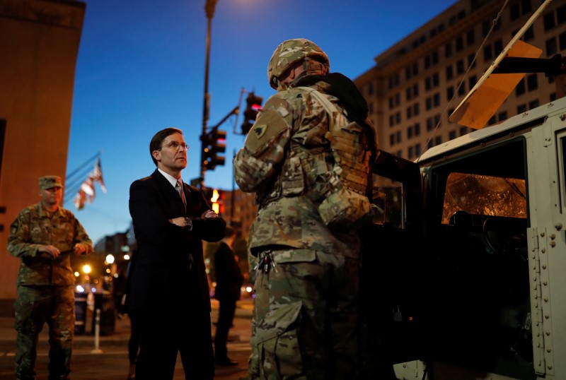 © Reuters. Nationwide unrest following the death in Minneapolis police custody of George Floyd, in Washington