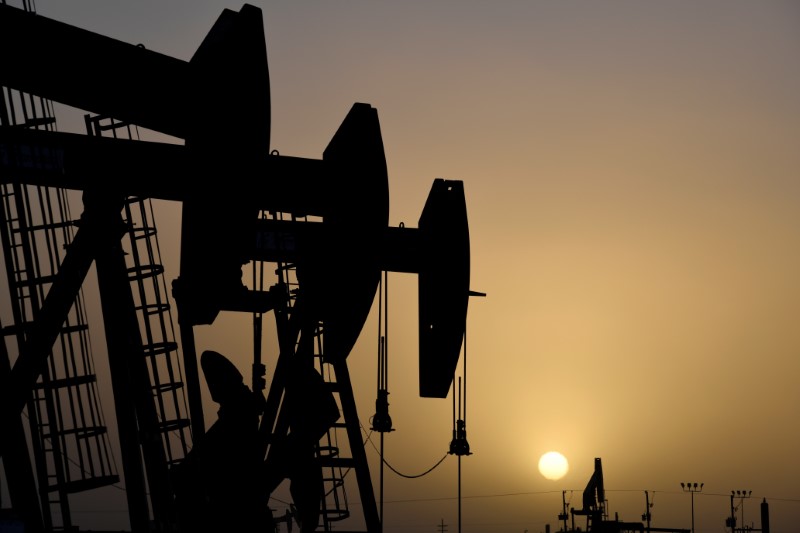 &copy; Reuters. 原油先物は上昇、減産延長期待で3カ月ぶり高値