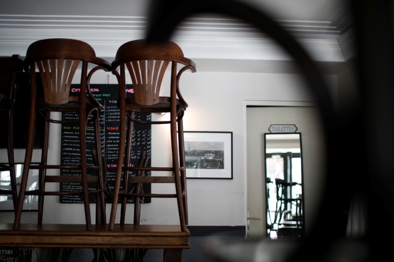 &copy; Reuters. A view shows a closed restaurant in Paris