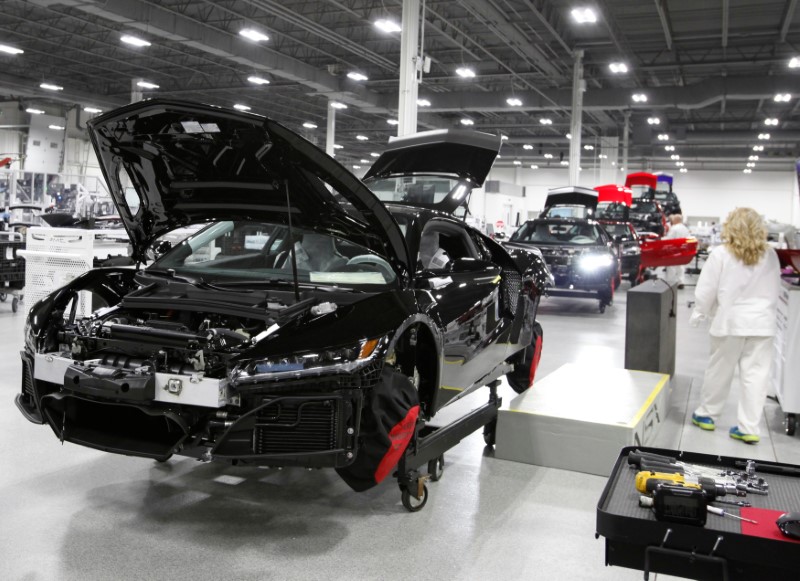 &copy; Reuters. Honda Motor Co&apos;s Acura NSX luxury sports cars are seen in assemble line at the company&apos;s Performance Manufacturing Center in Marysville