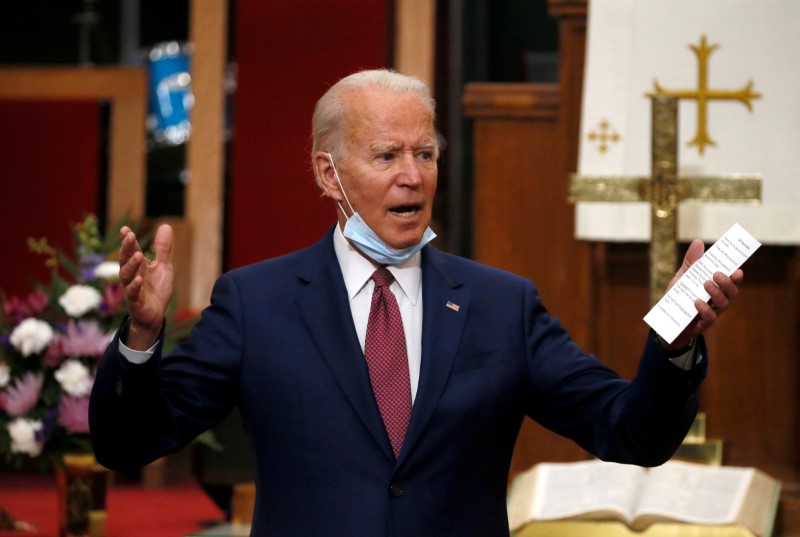 &copy; Reuters. FILE PHOTO: U.S. Democratic presidential candidate and former Vice President Joe Biden visits the Bethel AME Church in Wilmington