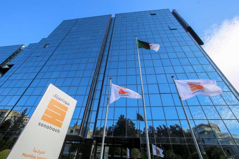 &copy; Reuters. FILE PHOTO: A view of the headquarters of the state energy company Sonatrach in Algiers