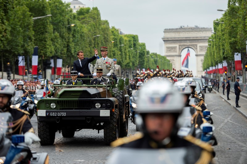 &copy; Reuters. Desfile militar do Dia da Bastilha em Paris em 2019