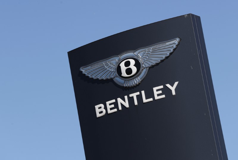 &copy; Reuters. A logo of Bentley is seen outside a Bentley car dealer, amid the coronavirus disease (COVID-19) outbreak in Brussels
