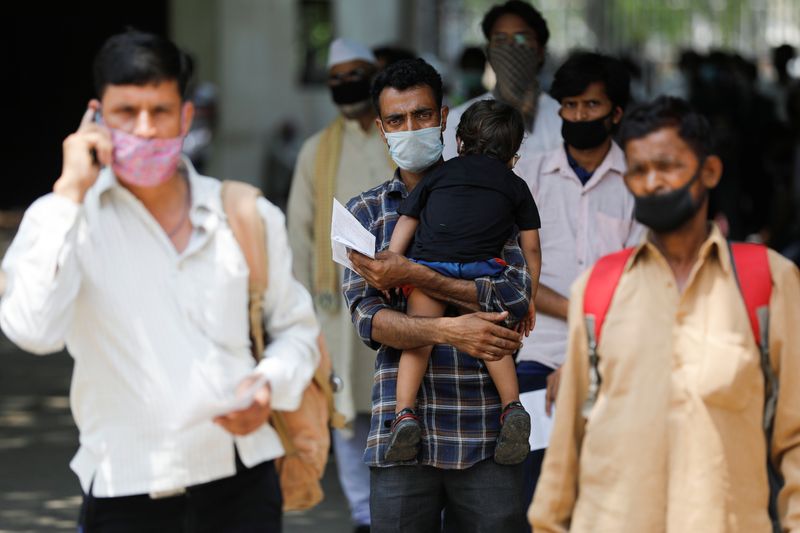 &copy; Reuters. FILE PHOTO: The spread of the coronavirus disease (COVID-19) in New Delhi