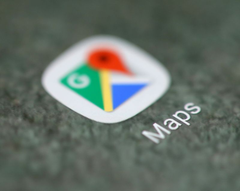 &copy; Reuters. The Google Maps app logo is seen on a smartphone in this illustration