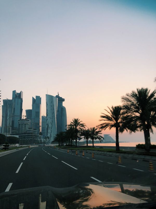 &copy; Reuters. قطر تقرر إلغاء إجراءات العزل العام تدريجيا ضمن خطة من أربع مراحل