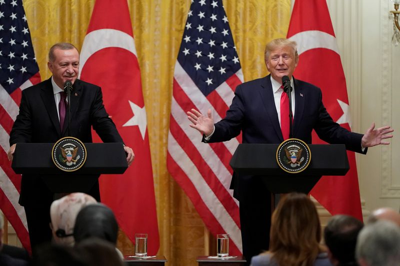 &copy; Reuters. FILE PHOTO: U.S. President Donald Trump and Turkey&apos;s President Tayyip Erdogan hold a joint news conference at the White House in Washington