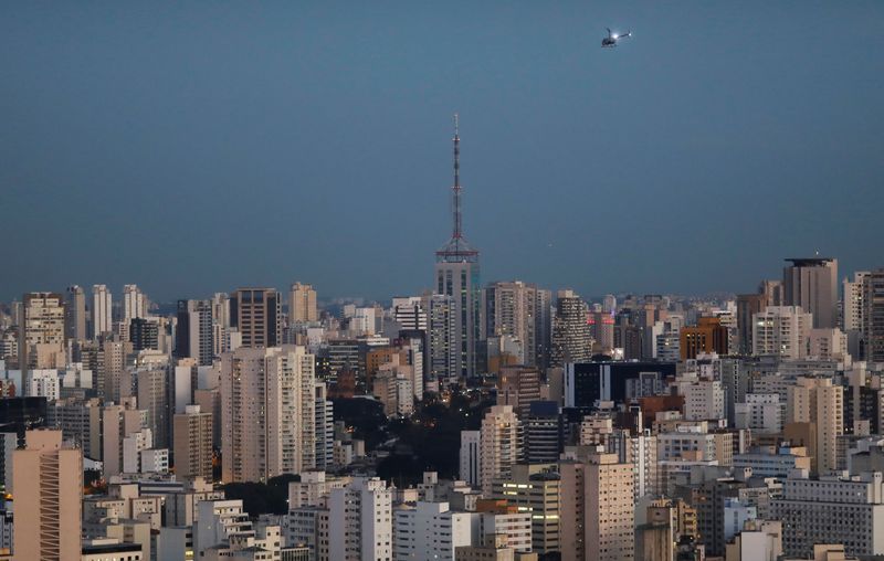 © Reuters. ブラジル、今年はマイナス6.5％成長の見通し＝中銀調査