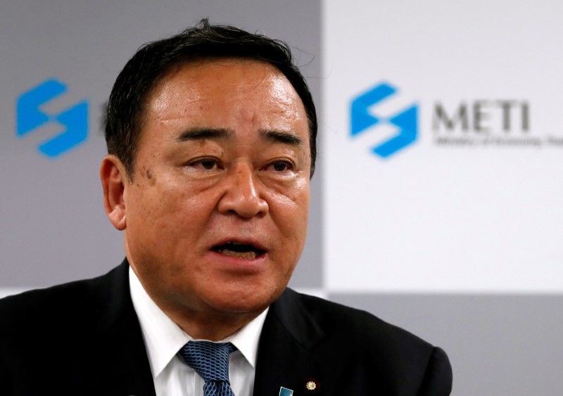 &copy; Reuters. Japan&apos;s new Economy, Trade and Industry Minister Hiroshi Kajiyama attends a news conference at the ministry in Tokyo