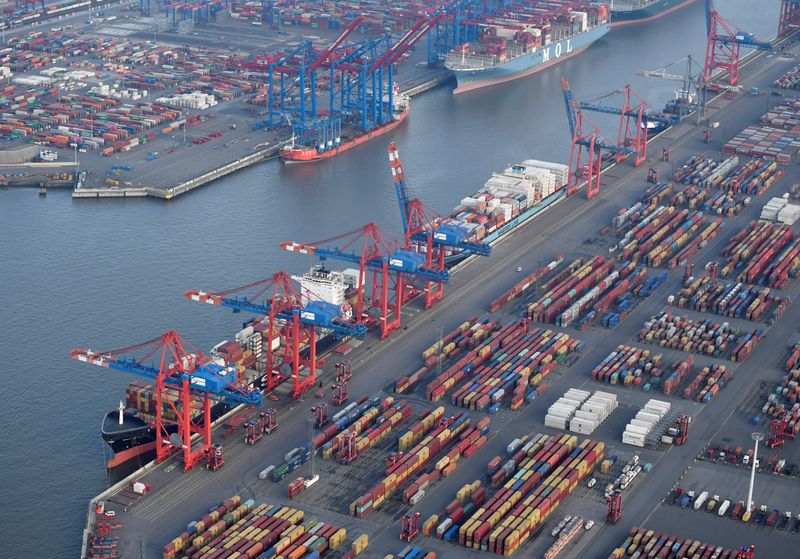 &copy; Reuters. Aerial view of a container terminal in the port of Hamburg