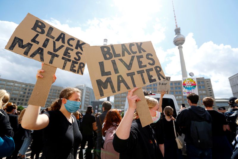 &copy; Reuters. بالضرب والإهانات.. زيادة التقارير حول الحوادث العنصرية في ألمانيا