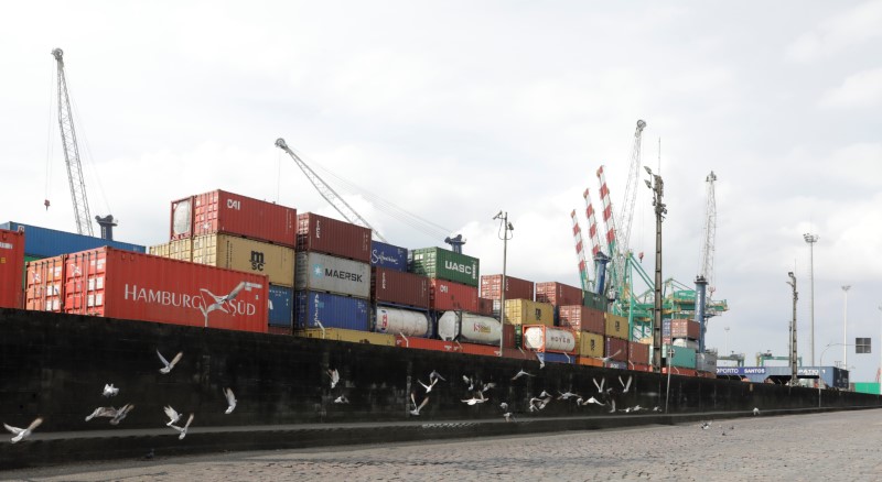 &copy; Reuters. Vista do Porto de Santos (SP)