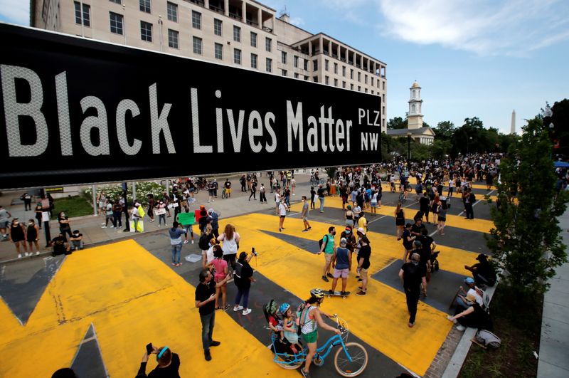 &copy; Reuters. Protest against the death in Minneapolis police custody of George Floyd, in Washington