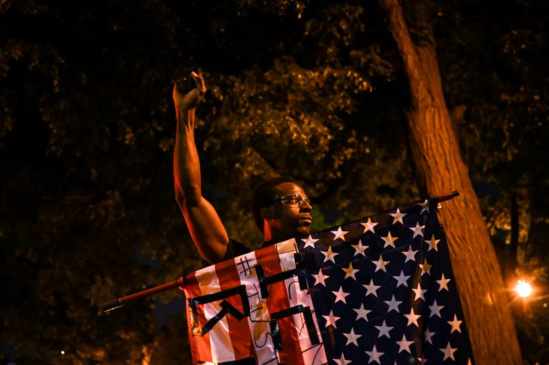 &copy; Reuters. Protest against racial inequality in aftermath of death in Minneapolis police custody of George Floyd, in New York