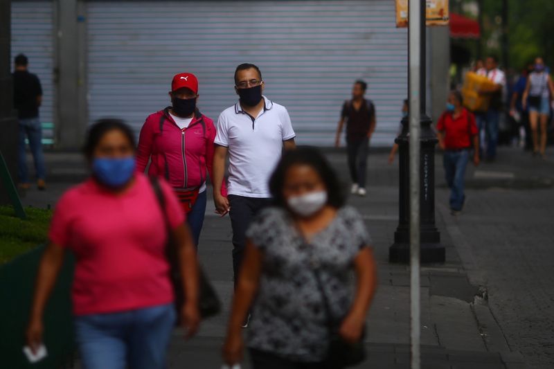 &copy; Reuters. 中南米のコロナ死者7万人突破、メキシコで新規感染が過去最多