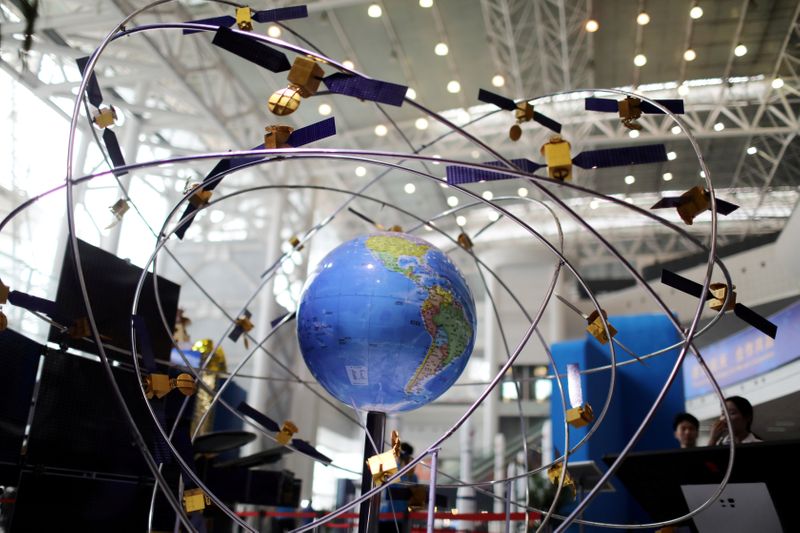 &copy; Reuters. FILE PHOTO: A model of the BeiDou navigation satellites system is seen at an exhibition to mark China&apos;s Space Day 2019 on April 24, in Changsha