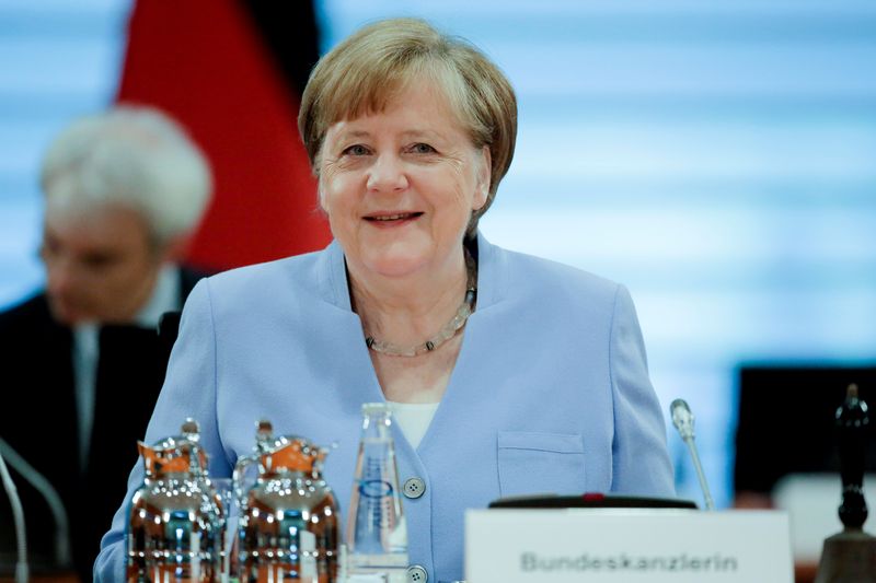 &copy; Reuters. German Chancellor Angela Merkel attends a special cabinet meeting in Berlin