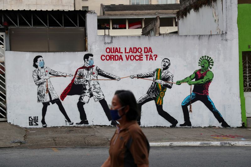 &copy; Reuters. FILE PHOTO: Outbreak of the coronavirus disease (COVID-19), in Sao Paulo